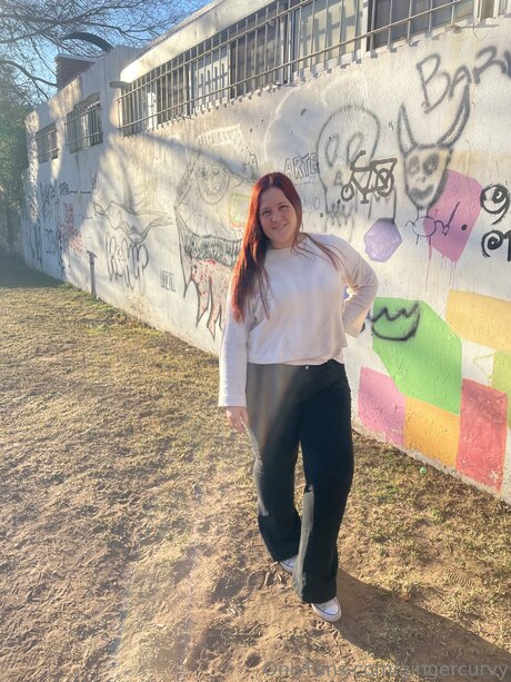 Gingercurvy star hd photo