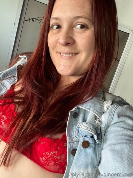 Gingercurvy actress pictures