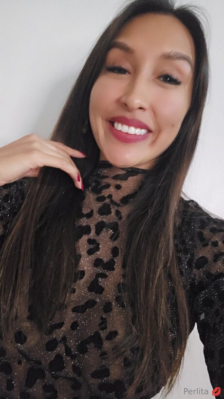 Perlita560 pretty model pic