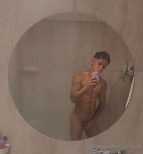 Tomxxxs model naked archive