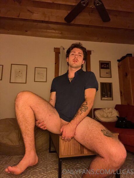 Lu Cas model naked pic