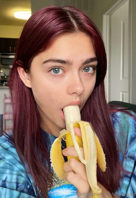 Olivemae hd pornstar photos