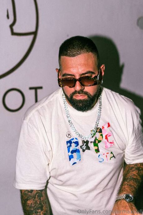 Airmaxbull star nudes pics