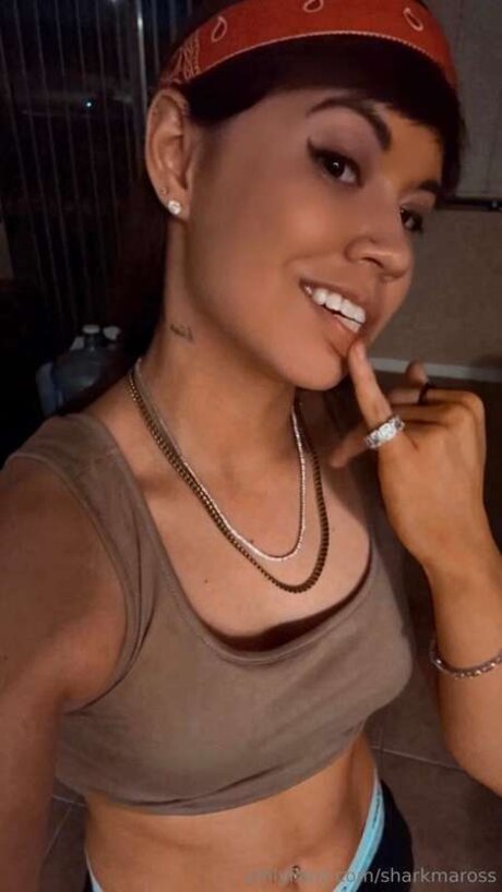 Sharkmaross free model picture