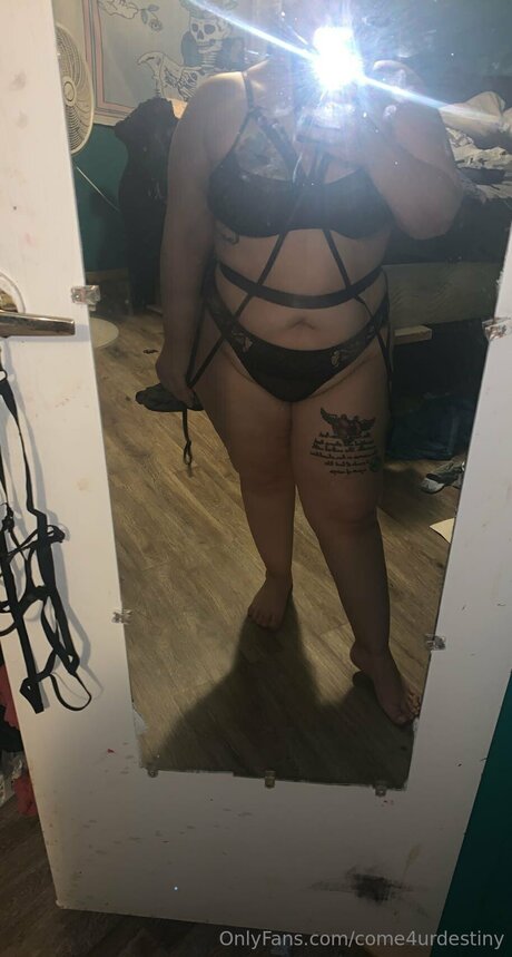 Come4urdestiny star hot pics