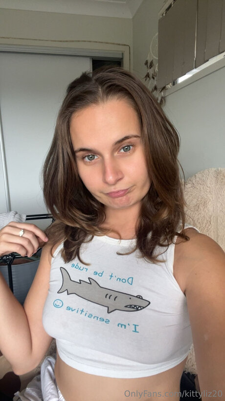 Kittyliz20 pretty pornstar photo