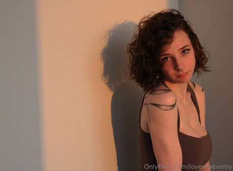 Lovemaevenly model perfect img