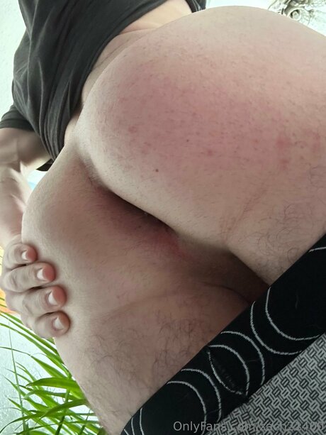 Zach21400 model nice pictures