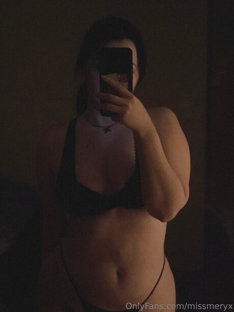 Missmeryx hot pornstar img