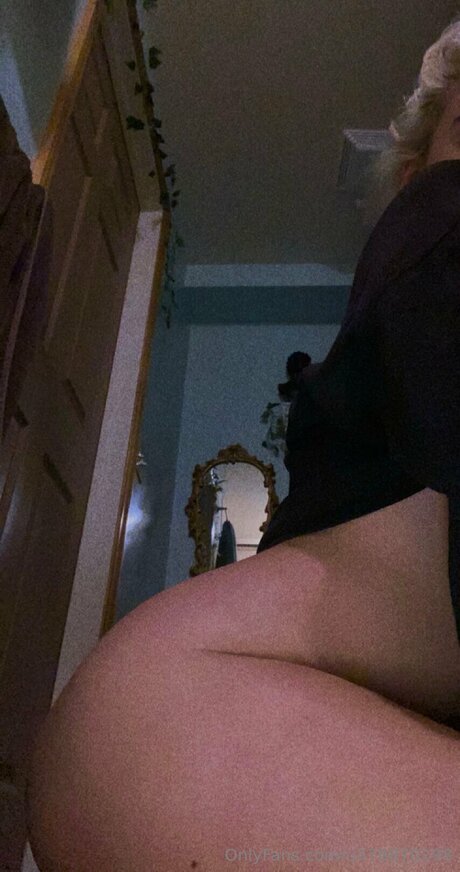 Hunnybunny669 pornstar top pic