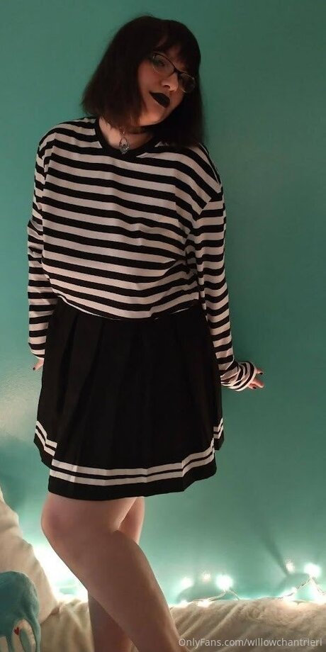 Willowchantrieri sexy star galleries