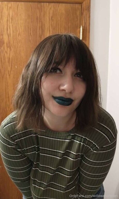 Willowchantrieri model exclusive photo