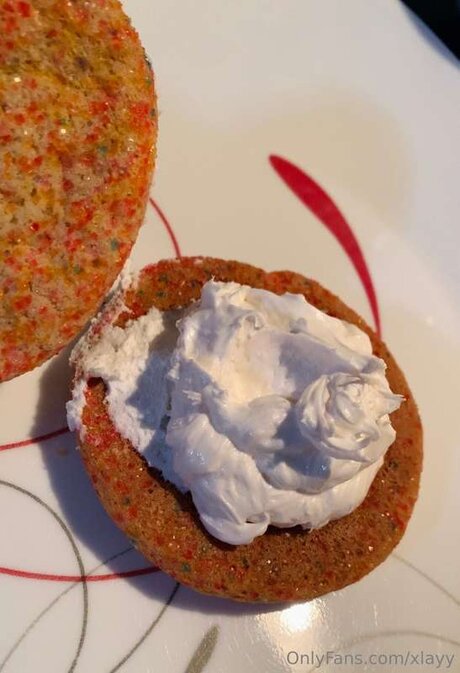 Xlayy xxx actress photo