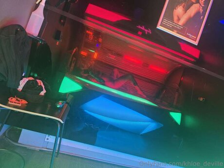 Khloe Deville high quality star pic