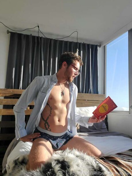 Brandonmagnum pornographic model photo