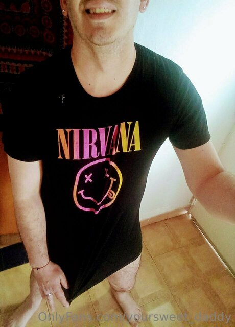 Yoursweet Daddy free model images