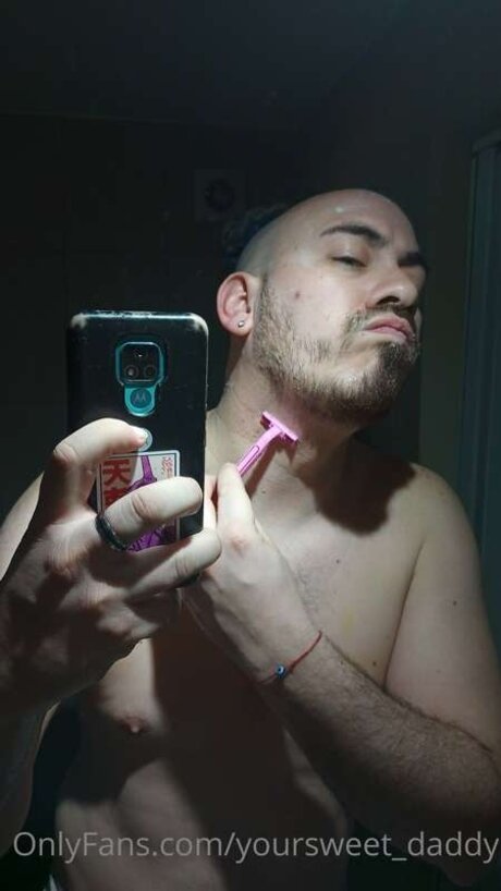 Yoursweet Daddy star free photo