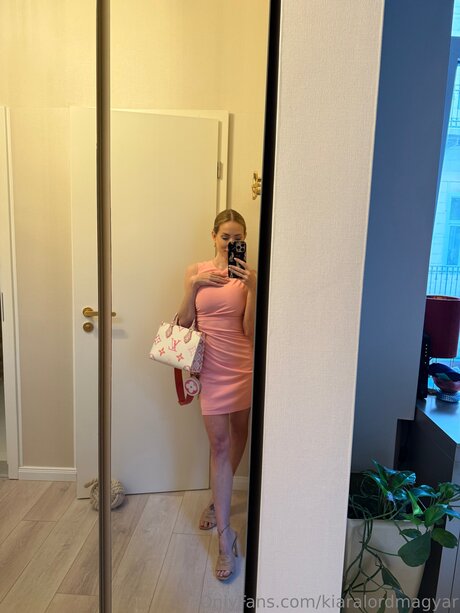 Kiaralordmagyar perfect model images