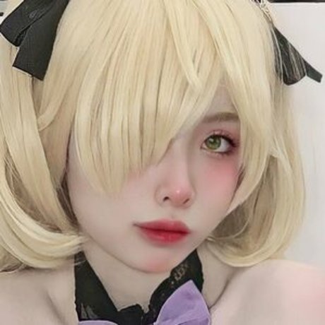 DreamlikeUwU art model pictures