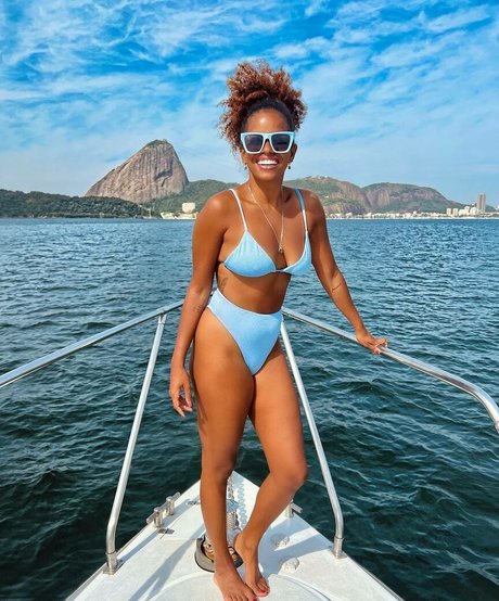 Jeniffer Nascimento sex model archive