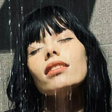 Prescindible pornstar nudes pic