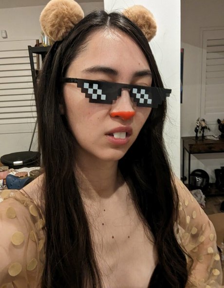 Ovilee May pornstar hot photo