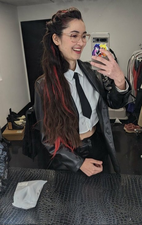 Ovilee May pornstar nice pictures