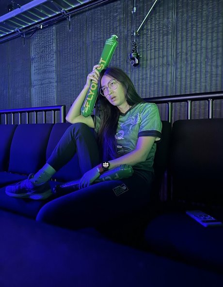 Ovilee May pornstar images