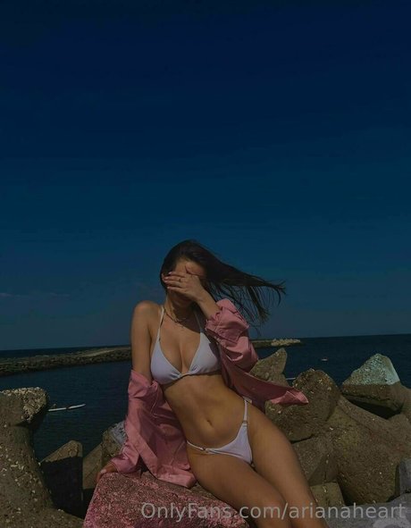 arianaheart model erotic galleries