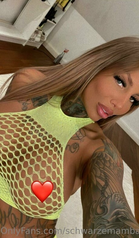 schwarzemamba89 model porn gallery