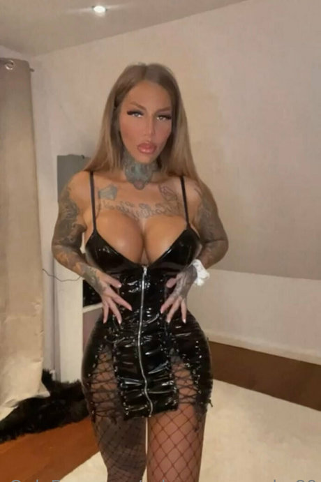 schwarzemamba89 art model gallery