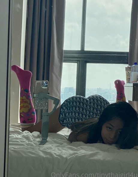 tinythaigirl4u high quality pornstar pics