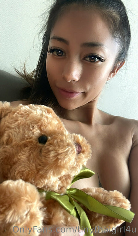 tinythaigirl4u pornographic actress img