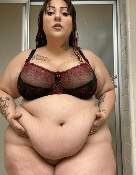 kaybearcutie95 model beautiful pic