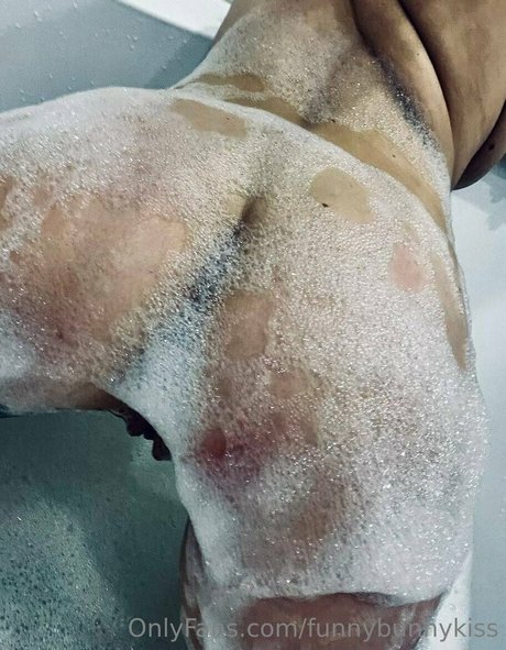 funnybunnykiss model nice archive