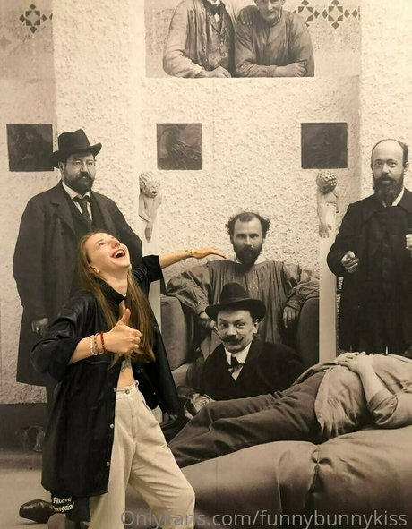 funnybunnykiss porn star photo