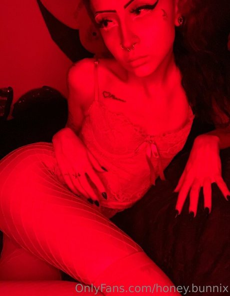 honey bunnix model hd images