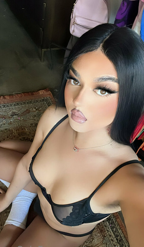 trangolina sex model photo