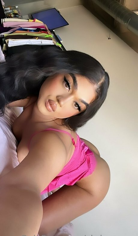 trangolina model nudes photo