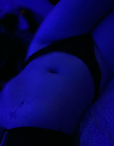 pau lich pornstar naked image