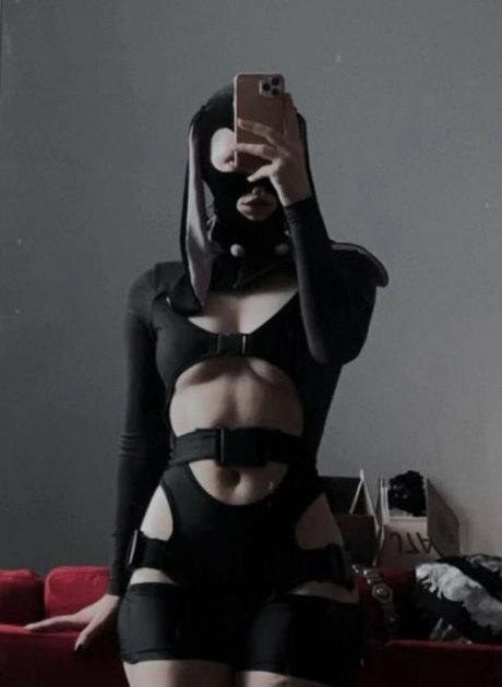 Ltlyata star sexy photo