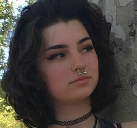 Ltlyata naked actress pics