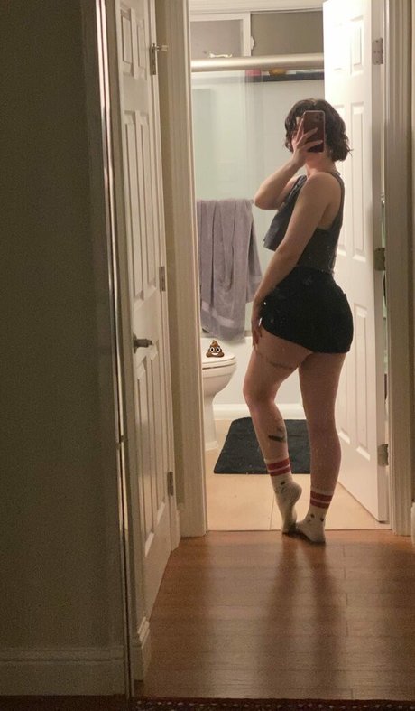 Ltlyata top star photos