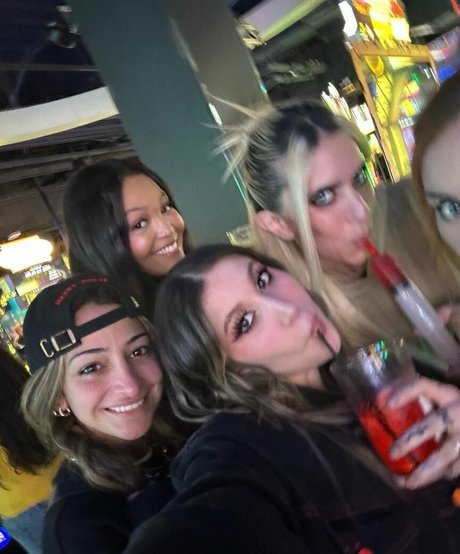 olivialopes naked star photos