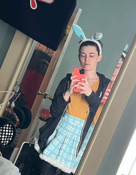 bluecandyfloss model pic