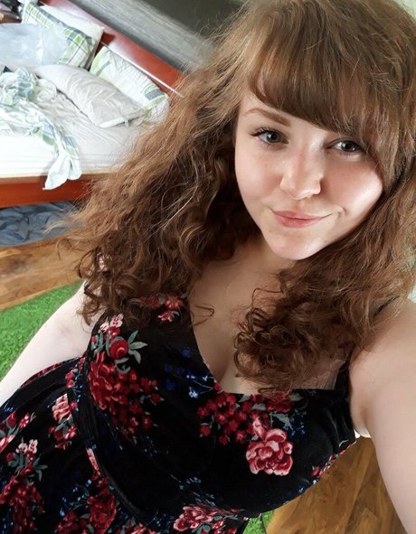 Holiwhirl adult star picture