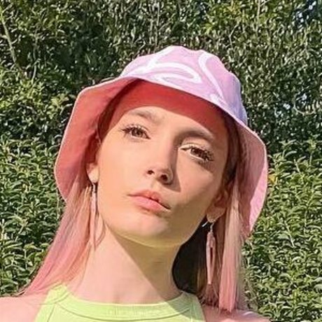 daisyfayebee star naked image