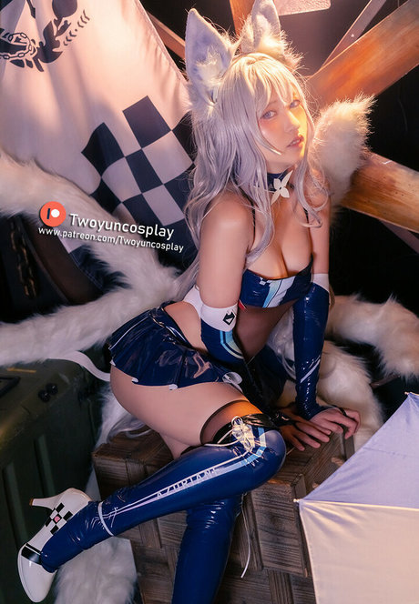 Twoyun free pornstar photo