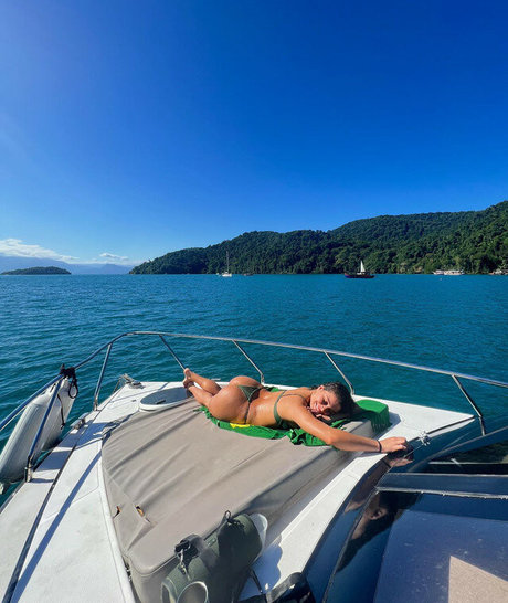 Priscila Evellyn naked star galleries