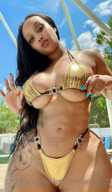 Ms Fernandes25 model exclusive image